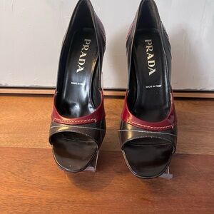 Prada Women's Black and Burgundy Peep Toe Heels